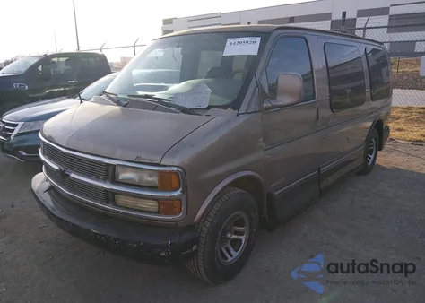 2001 Chevrolet Express Upfitter from USA, damaged, VIN 1GBFG15R811236561